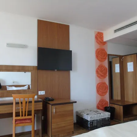 Jupiter Hotel 3*