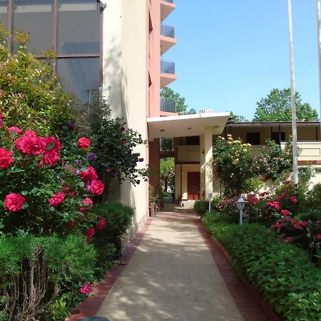 Jupiter Hotel 3*