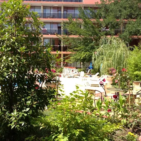 Jupiter Hotel 3*
